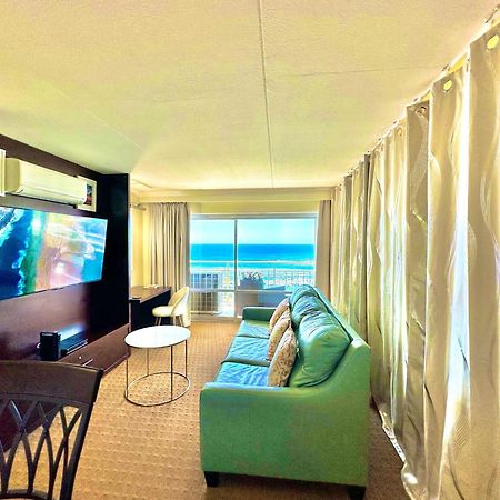 Waikiki Beach Experience! Luxury Oceanview Suite! Хонолулу Екстериор снимка