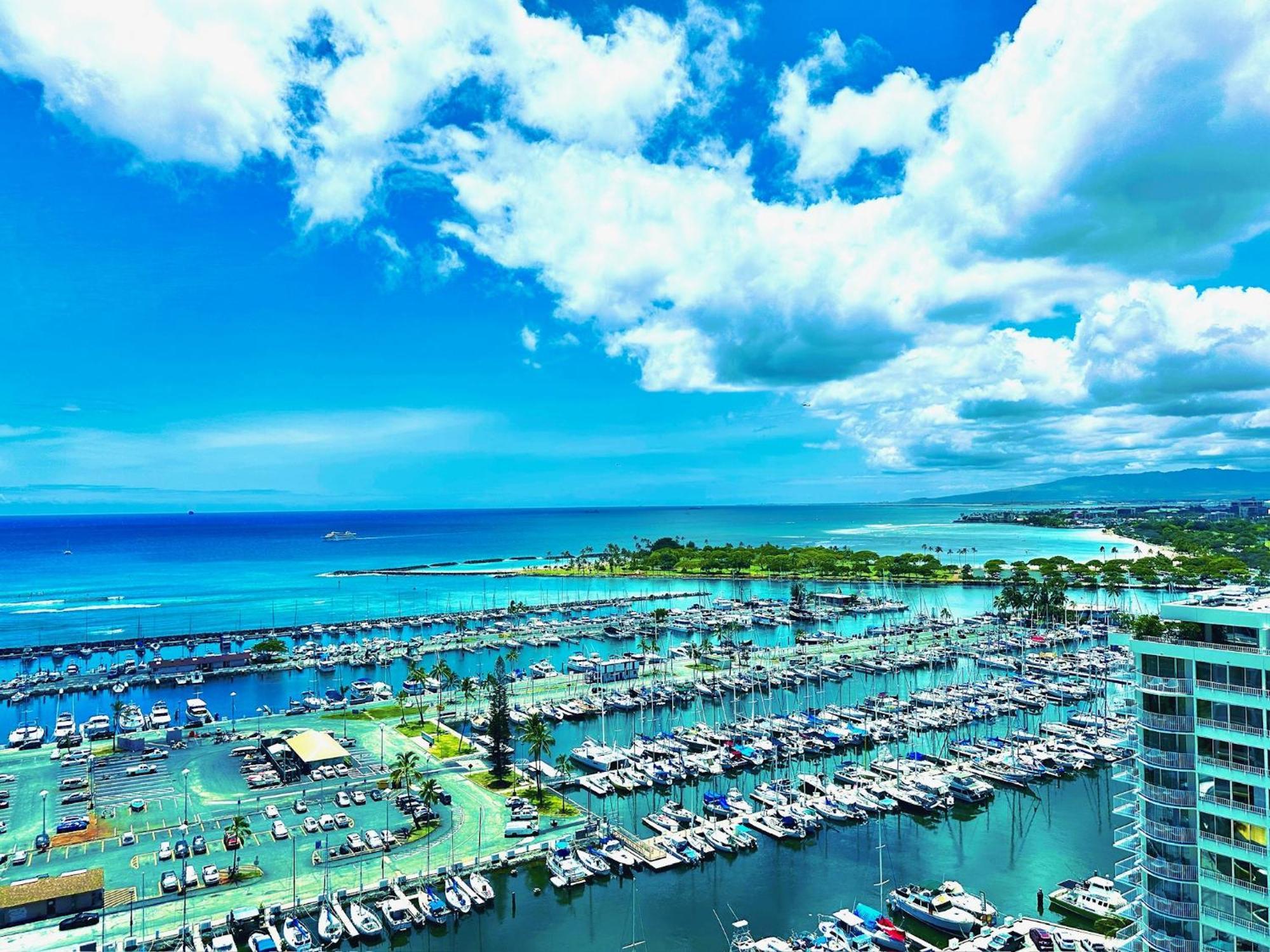 Waikiki Beach Experience! Luxury Oceanview Suite! Хонолулу Екстериор снимка