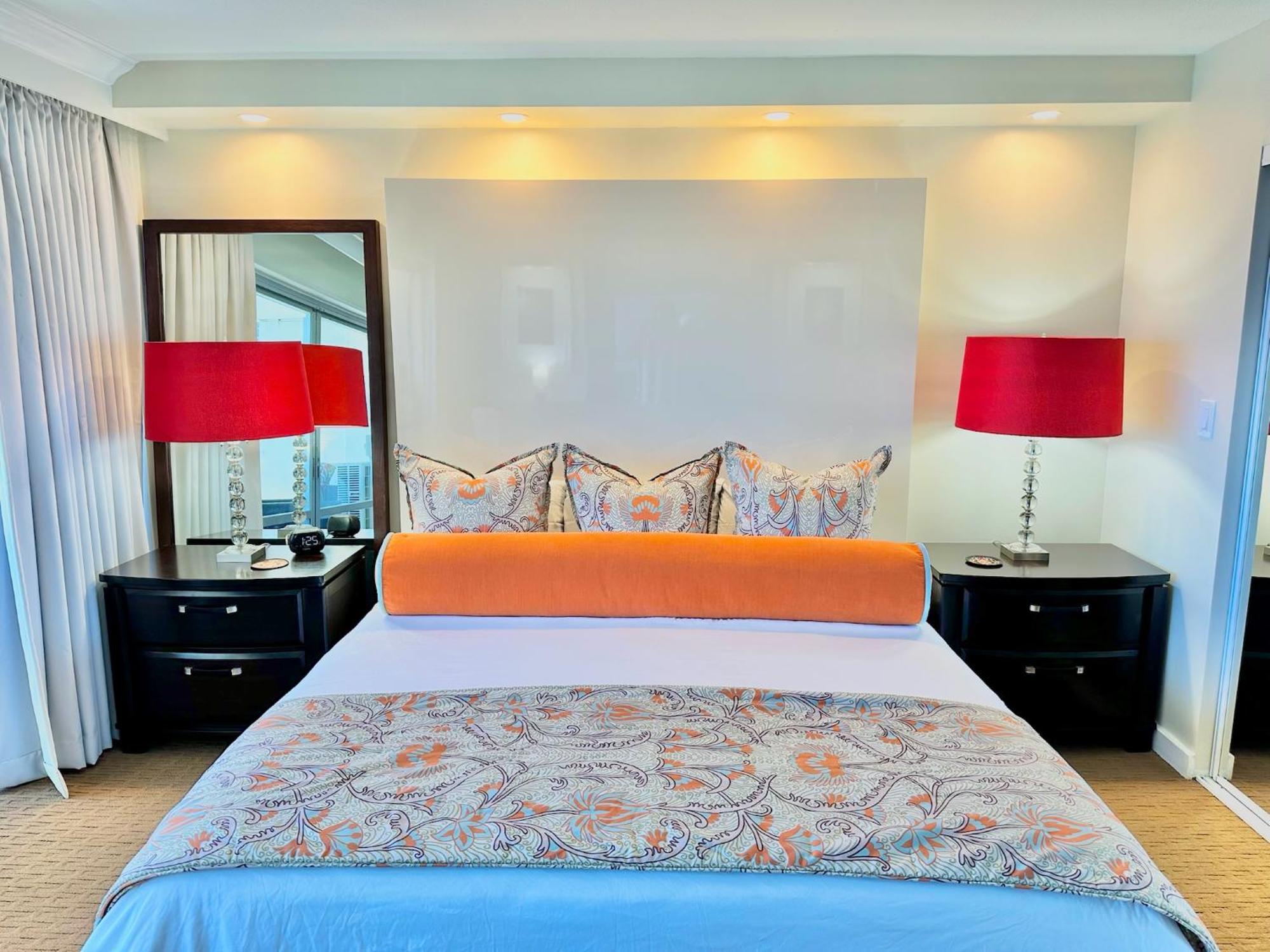 Waikiki Beach Experience! Luxury Oceanview Suite! Хонолулу Екстериор снимка