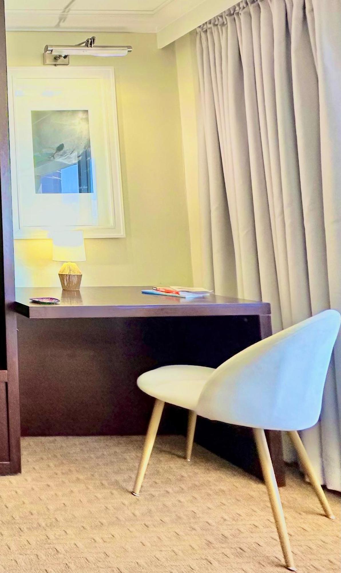 Waikiki Beach Experience! Luxury Oceanview Suite! Хонолулу Екстериор снимка